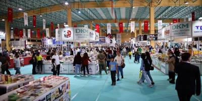 Denizli'deki Kitap Fuarı'nı 6 günde 180 bin kişi ziyaret etti