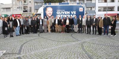 AK Parti'li Sürekli'den Çeşme Belediyesi'ne "altyapı" eleştirisi