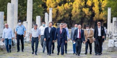 Büyükşehirden Bergama’da Zeus Sunağı toplantısı