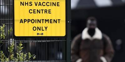 İngiltere'de son 24 saatte Covid-19'a bağlı 442 can kaybı