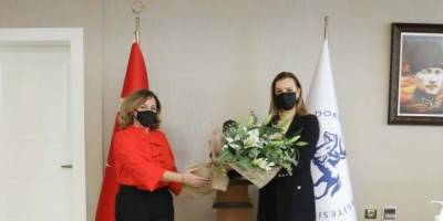 Orkestra Şefliği alanında Türkiye’nin ilk kadın profesörü oldu