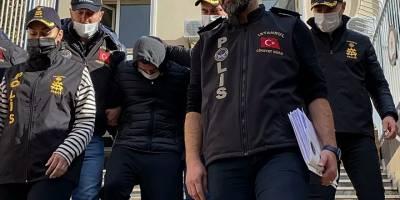 Satışı 68 yıldır yasak olan samuray kılıcı, internette 'hediyelik' olarak satılıyor