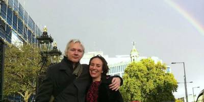 Britanya, nihayet geri adım atıp Assange'ın hapiste evlenmesine izin verdi