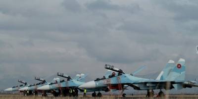 Ermenistan'da Su-30 savaş uçağı Erivan semalarında