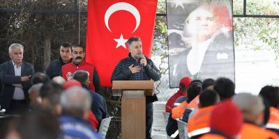 Başkan Sandal'dan işçilere: “Biz bir aileyiz"