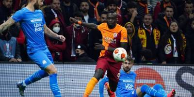 Galatasaray gruptan çıkmayı garantiledi