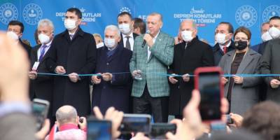 Cumhurbaşkanı Erdoğan deprem konutlarını teslim etti