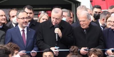 İzmir Alsancak Stadına "Mustafa Denizli" adı verildi