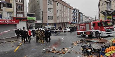 Fırtına nedeniyle uçan çatının altında kalan anne yaşamını yitirdi