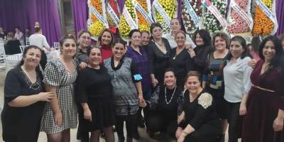 Siyasetin konuşulmadığı gecede yüzlerce CHP'li siyasetçi bir araya geldi...