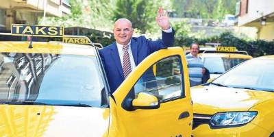 “İzmir’de taksi sorunu değil trafik sıkıntısı var”