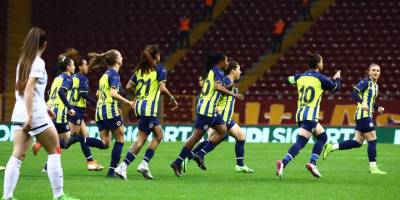 Galatasaray Kadın Futbol Takımı: 0 - Fenerbahçe Kadın Futbol Takımı: 7