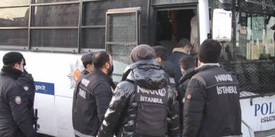 İstanbul’daki uyuşturucu operasyonunda gözaltına alınan 34 kişi adliyeye sevk edildi