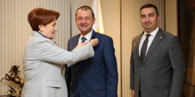 Ak Partili Yenice'ye İYİ Parti Genel Başkanı Akşener 'rozet' taktı!