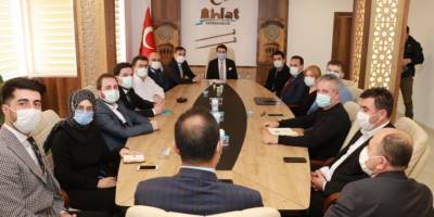 Ahlat’ta ‘Turizm Altyapısını Geliştirme ve Çevre Yönetimi’ toplantısı