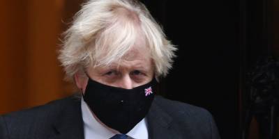 Johnson'dan İngiltere için kısıtlama sinyali