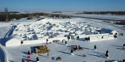 Kanada'daki dünyanın en büyük kar labirenti pandemiye rağmen açıldı