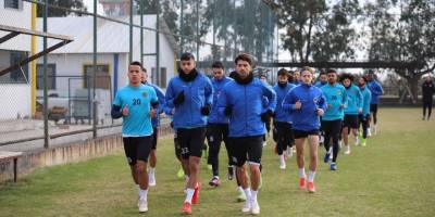 Menemenspor galibiyet peşinde