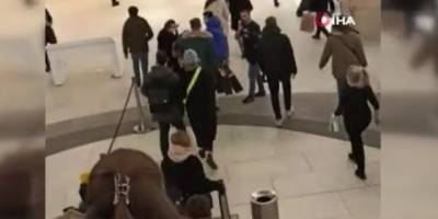 Moskova’da AVM'de el bombalı saldırgan paniği