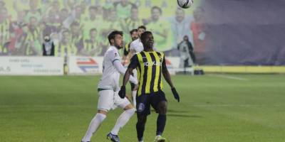 Menemenspor, iç sahada geçit vermiyor