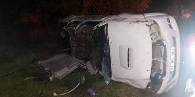 Marmaris'te kaza yapan kamyonette sıkışan sürücüyü itfaiye kurtardı