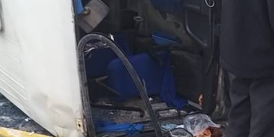 Afyonkarahisar'da midibüs devrildi: 9 yaralı