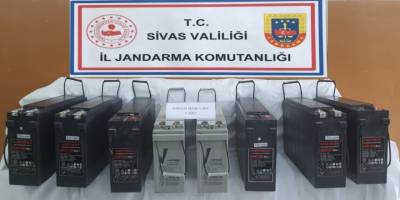 Baz istasyonları soyuyorlardı