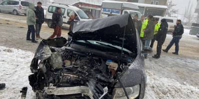 Ağrı’da trafik kazası: 4 yaralı