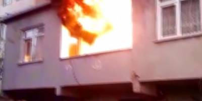 Ümraniye'de içinde ailesinin olduğu evi ateşe verdi, bıçakla itfaiyeyi engelledi