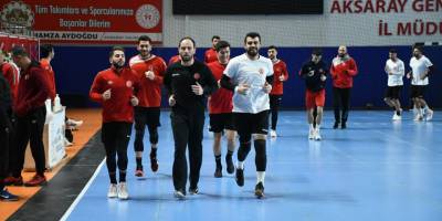 A Milli Erkek Hentbol Takımı Yunanistan maçına hazır