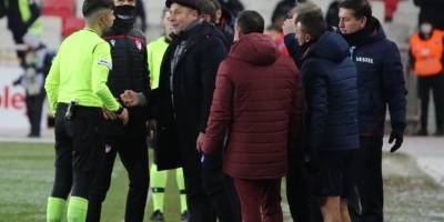 Abdullah Avcı kırmızı kart gördü