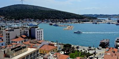 Çeşmeli turizmcilerden erken rezervasyon uyarısı