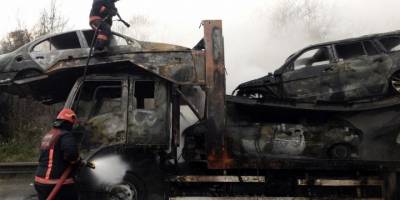 TEM’de tır ve taşıdığı 4 araç küle döndü