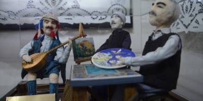 Kütahyalı kadınlar iğne darbeleriyle yünü oyuncak bebeğe dönüştürüyor