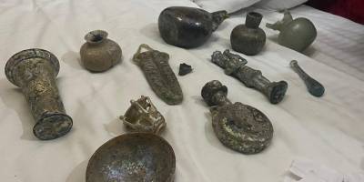 Fatih’te otelde tarihi eser ele geçirildi