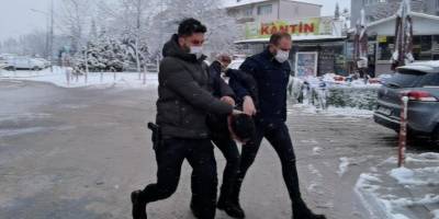 Kız kardeşini ve eşini bıçaklayan saldırgan yakalandı