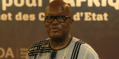 Burkina Faso’da askerler Devlet Başkanı Kabore’yi alıkoydu