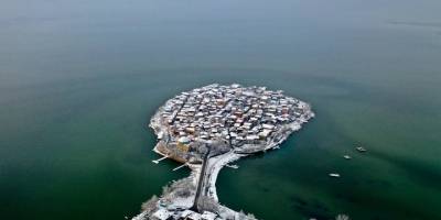 Türkiye'nin küçük Venedik'i beyaza büründü