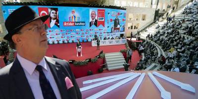 CHP'li Fırat Aykut, Kılıçdaoğlu'nun CHP'yi ne hale getirdiğini fotoğrafladı!