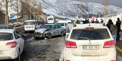 Başkentte 9 araç birbirine girdi: 1 yaralı