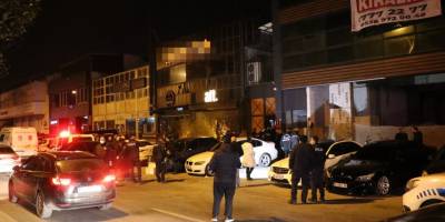 Alkollü eğlence mekanının güvenliği dehşet saçtı: 3 yaralı