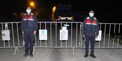 Ayvalık’ta bir mahalleye Covid-19 karantinası