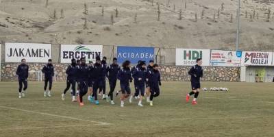 Yeni Malatyaspor'da Adem Büyük yönetiminde ilk idman gerçekleşti