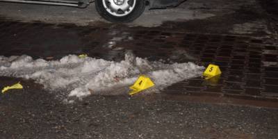 Evinin önünde silahlı saldırıya uğrayan işadamı yaralandı