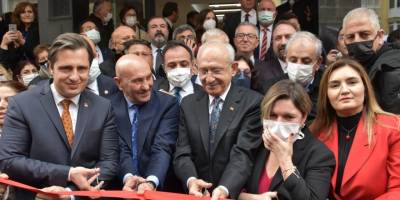 Kılıçdaroğlu, İzmir'de il binasını açtı