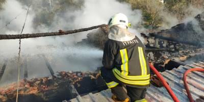 Dalaman'da evde çıkan yangında 2 kişi yaralandı