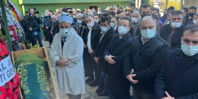 Cinayete kurban giden 16 yaşındaki Sıla Şentürk son yolculuğuna uğurlandı