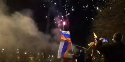 Putin’in kararının ardından Donbass'ta havai fişekli kutlama