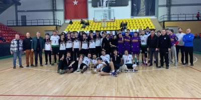 Şampiyon Sakarya Büyükşehir Belediyespor oldu