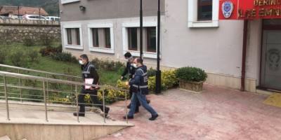 Süpermarkette evli çifte dehşet yaşatan zanlı tutuklandı